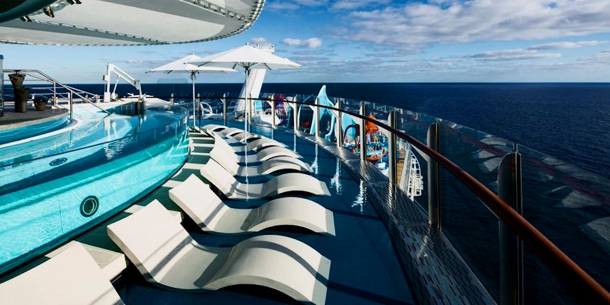 Cruise Ship Amenities and Onboard Experiences
